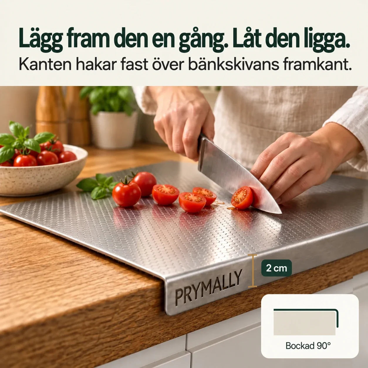 Kanten hakar fast över bänkskivans framkant